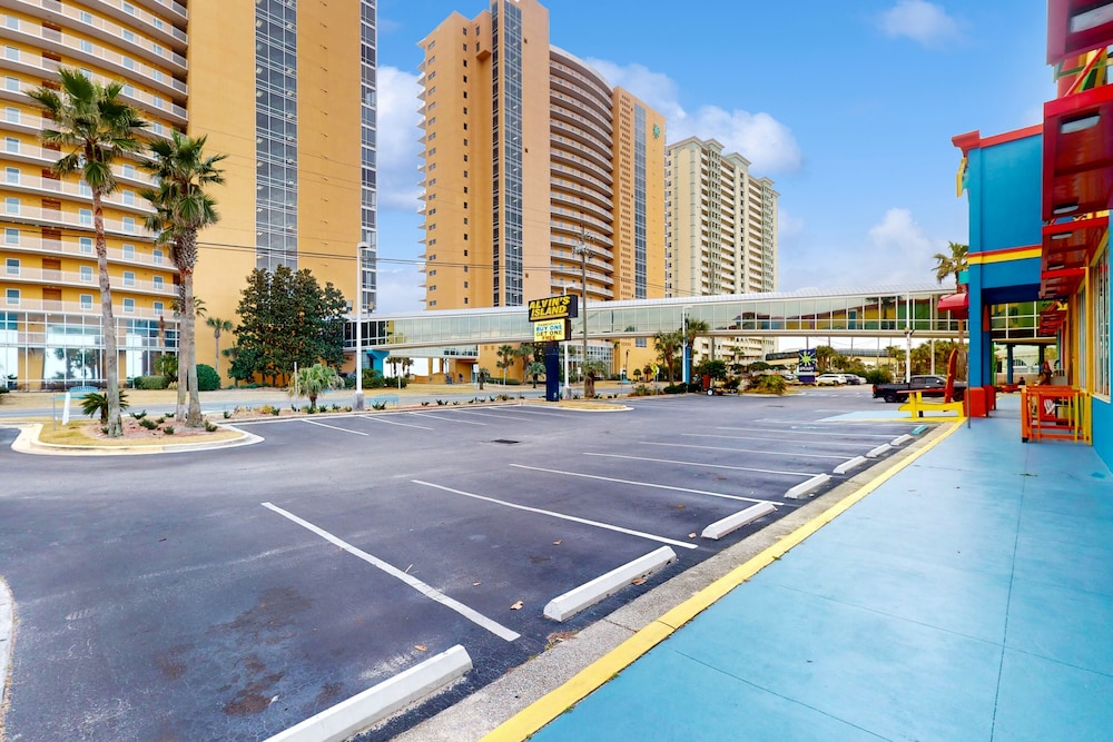 Splash Resort
