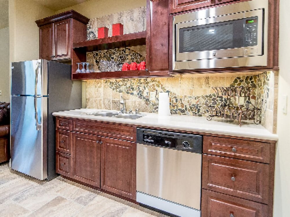 Inn the Woods Suites