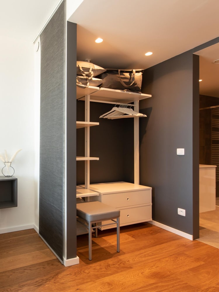 Central Apartment in Ostend Near Beach