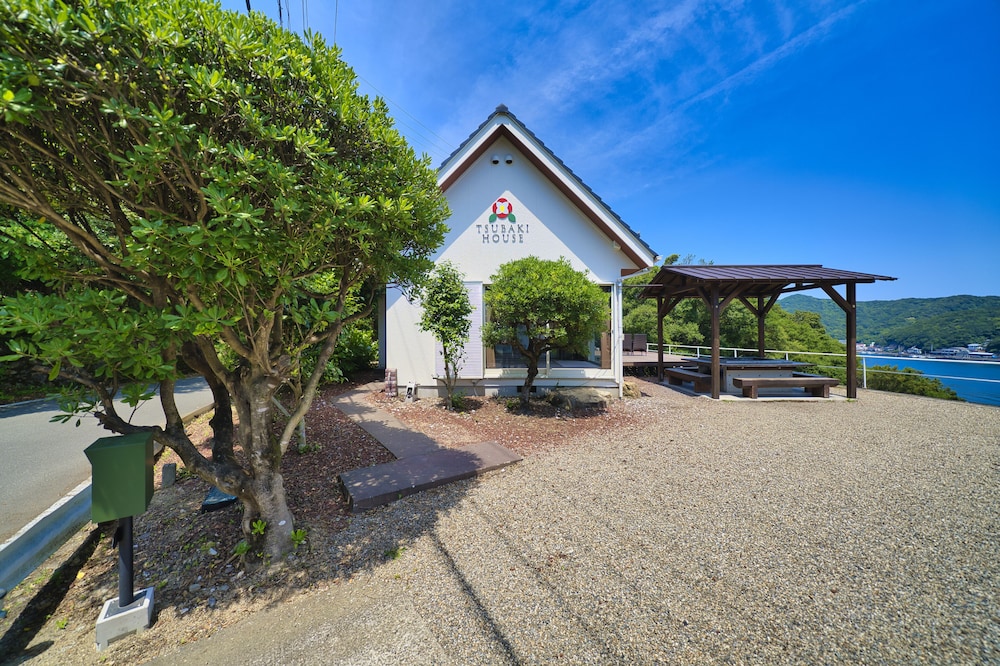 Tsubaki House