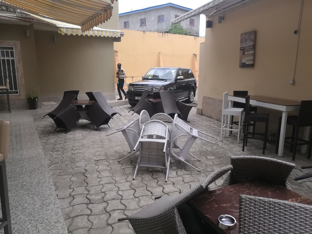 Photo 14