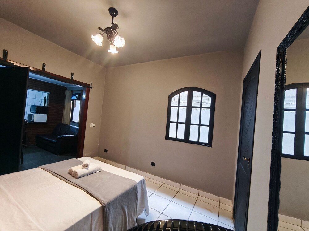 House With 2 BRs and Barbecue in Ubatuba Jao0368