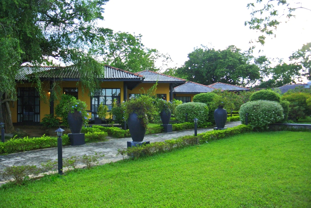 Flower Garden Lake resort