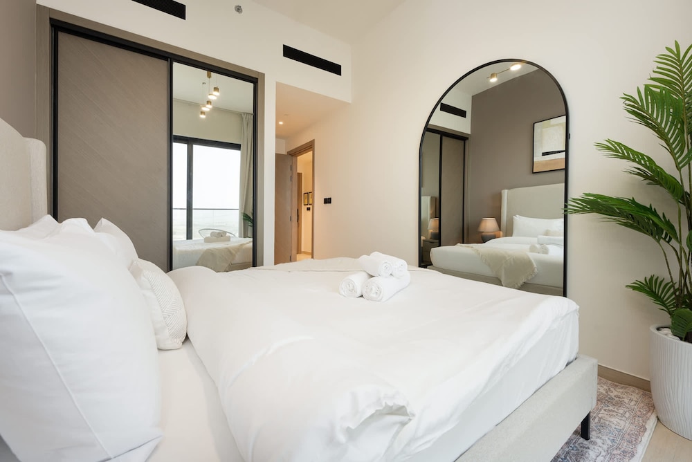 1 Bedroom in Binghatti Heights Perfect for Getaway