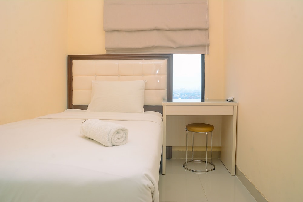 Cozy and Elegant 2BR Apartment at Kebayoran Icon view 4