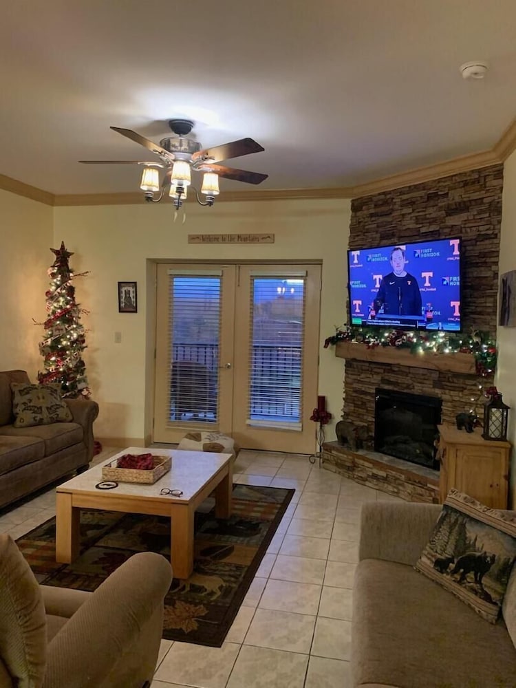 Mountain View Condo 3702