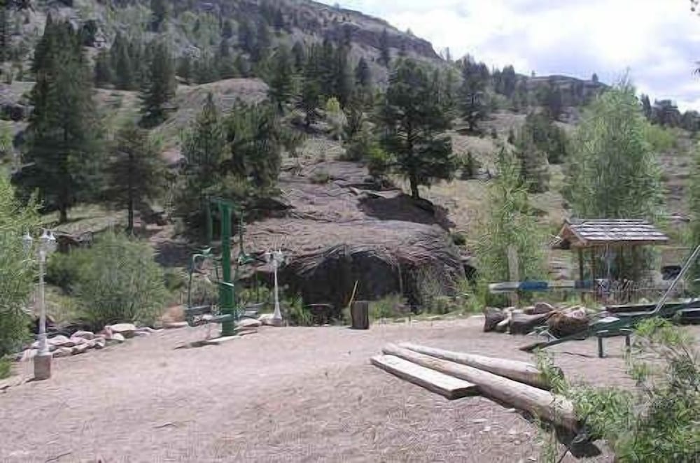 Aspen Lodge Blue Spruce Vacation Rental