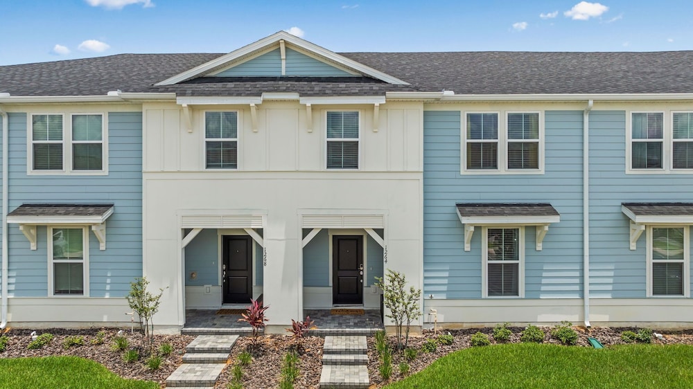 1264 Blue Island Drive