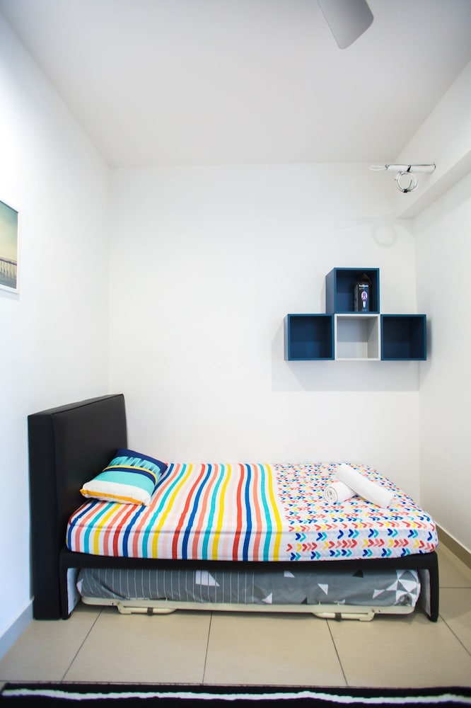 OwnAStay Midhill by Symphony Suite photo 8