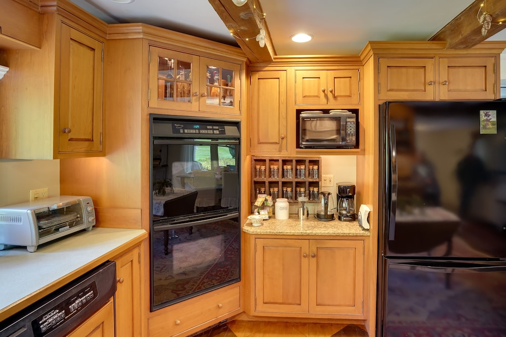 12-acre Vacation Rental in the Berkshires!