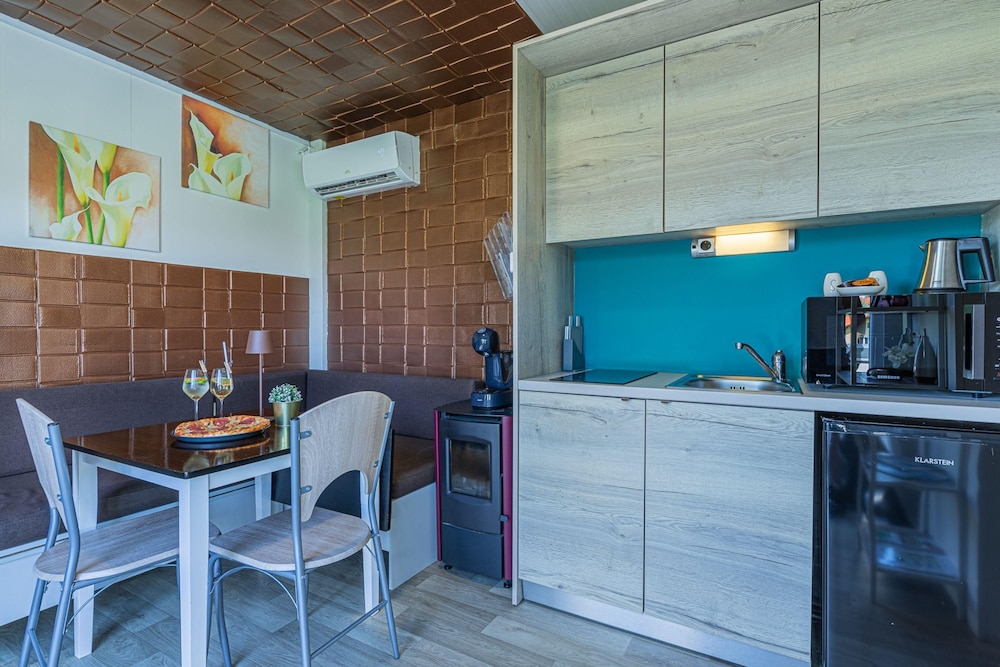 Rooftop Home With Whirlpool Sauna