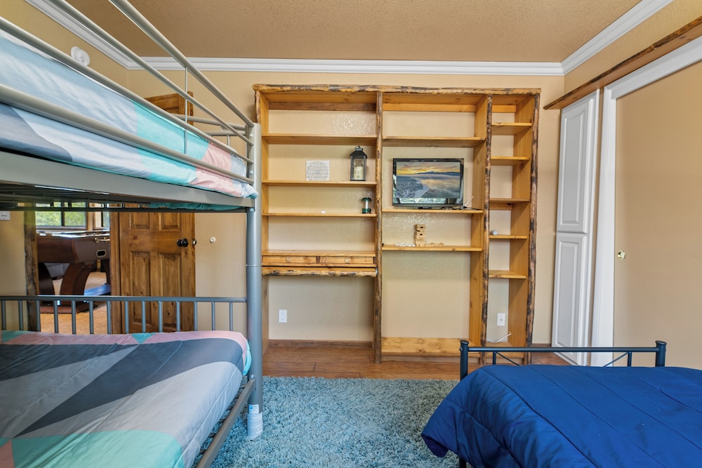 Moonridge Retreat