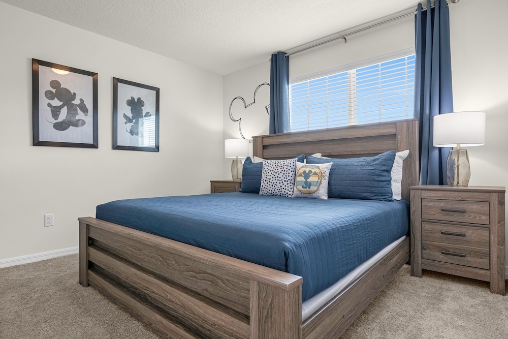 Upstay - New Build - Resort Home w Pool Hot Tub view 3