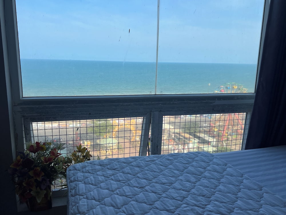 Sea View 3 bedrooms 1