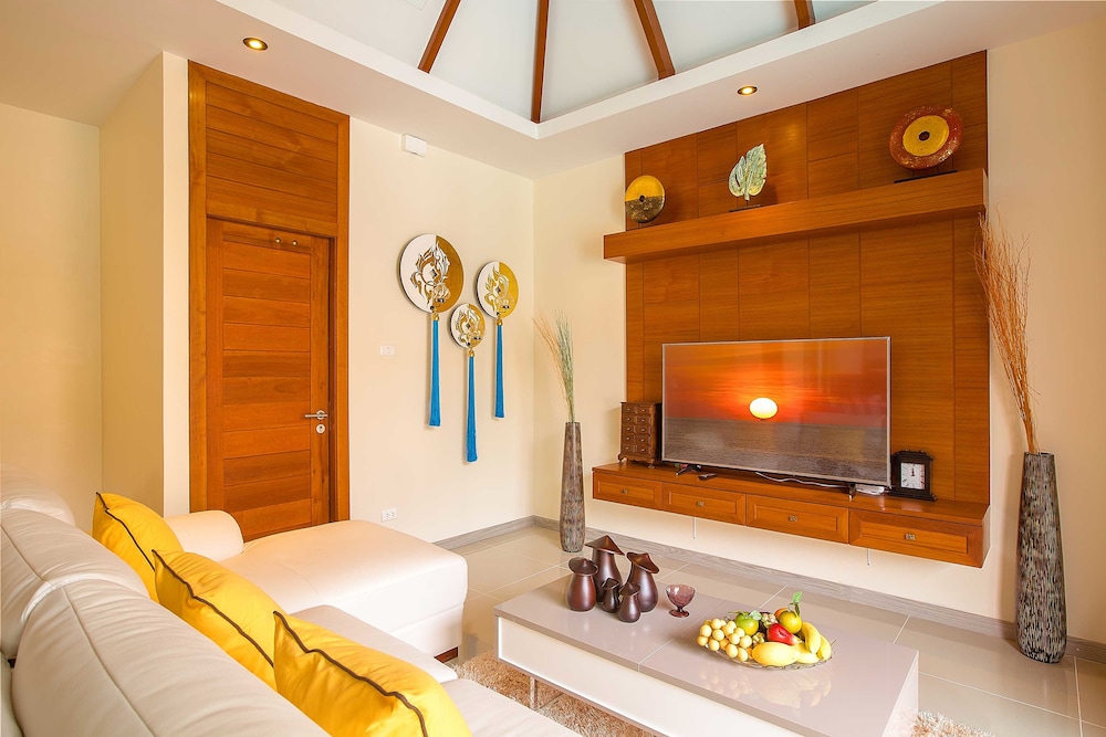 Rawayana West Villas & Kids Park