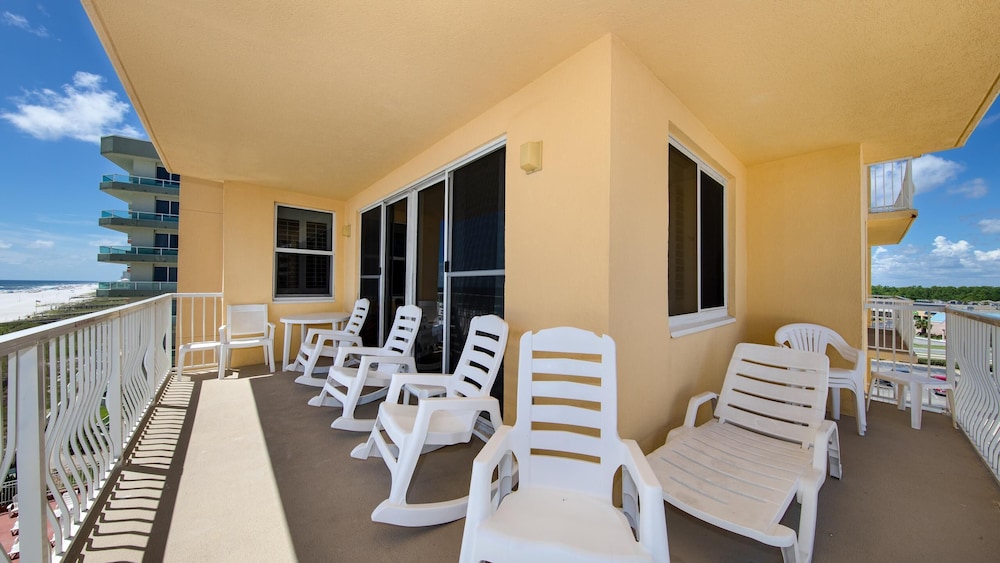 Emerald Key by Southern Vacation Rentals