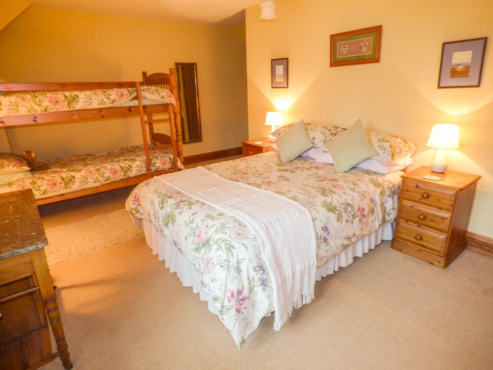 Ilfracombe Vacations - Mary's Cottage - Property Image 2
