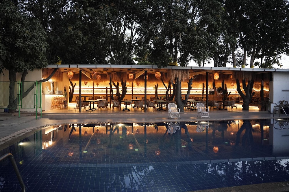 Hotel Menaka Inn Dharwad