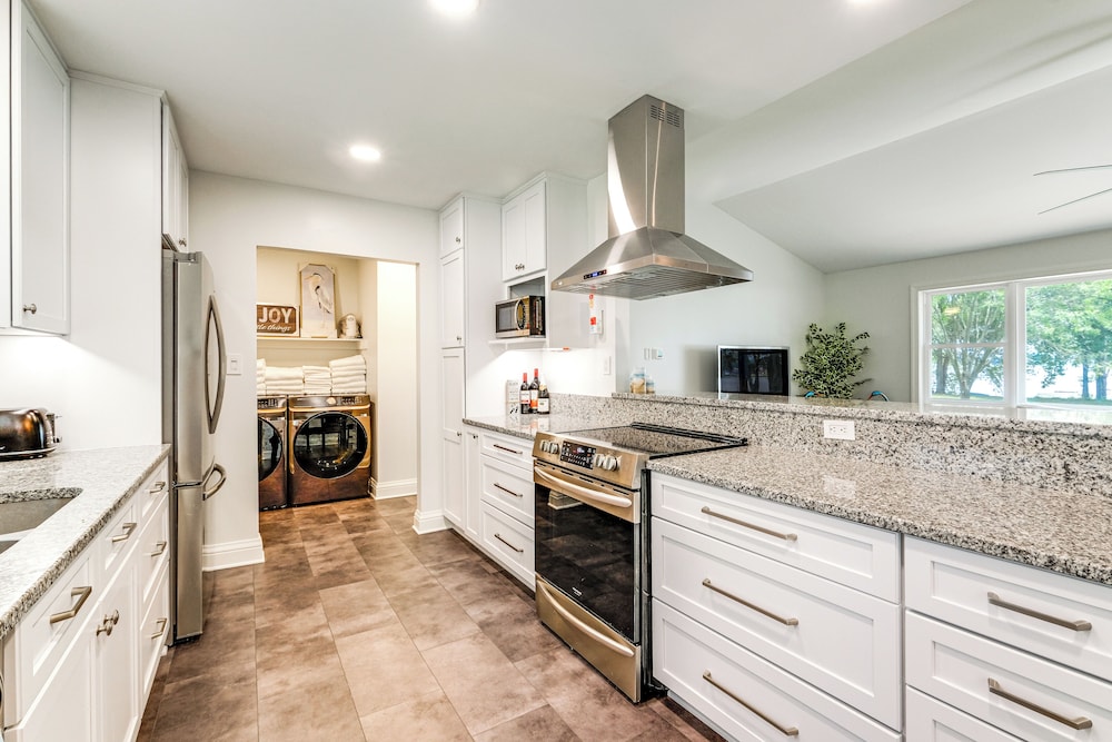Pets Welcome: Riverfront Getaway in Colonial Beach
