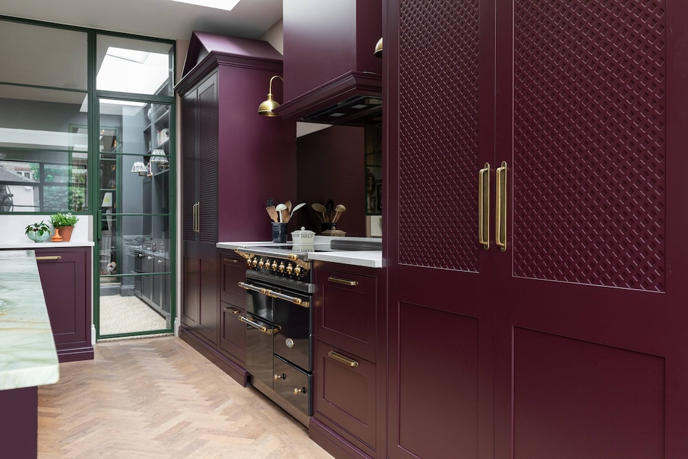 Westover Road III by Onefinestay