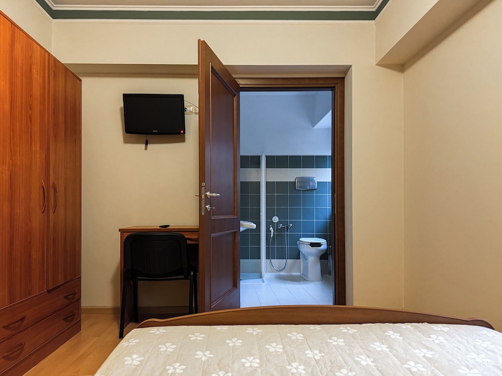 Jerrys Dive Lodge photo 4