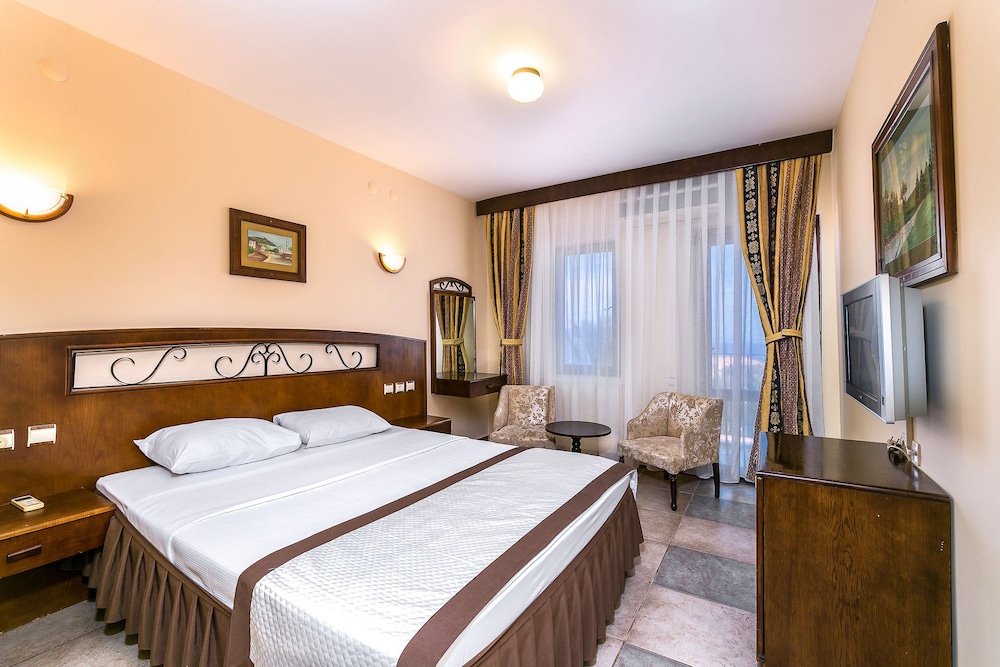 Hotel Club Phellos - Image 16