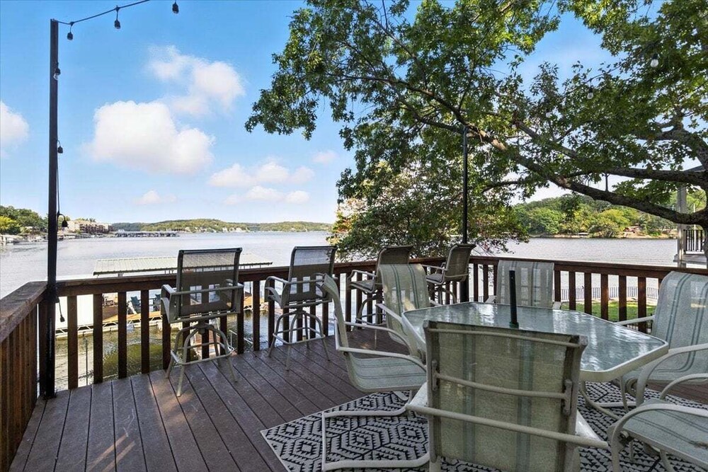 Lakefront Home at the 10mm With Dock Slip & Bar