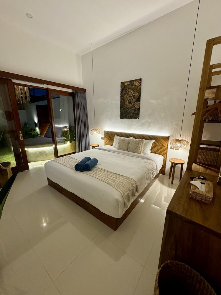 Villa Flora - Seseh Area