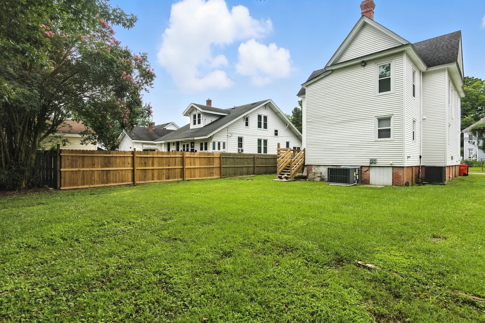 Historic Elegance In The Heart Of Elizabeth City 4 Bedroom Home