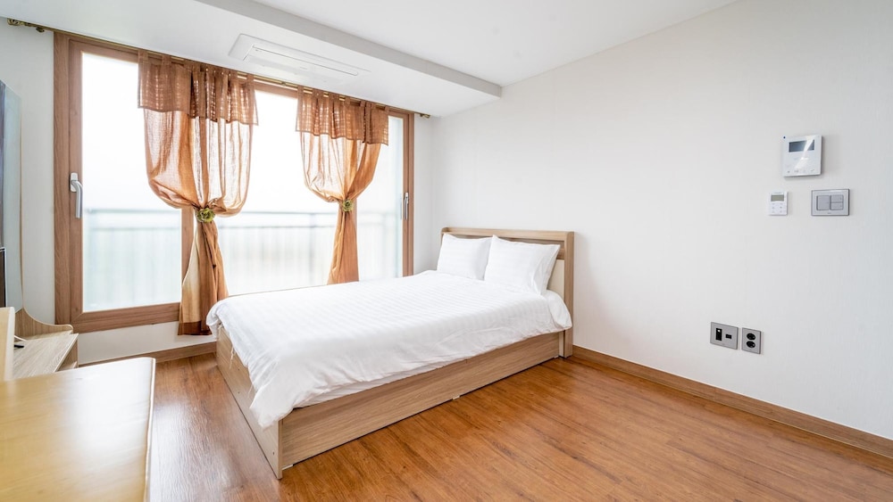 Jeju Ondamhouse Pension view 3