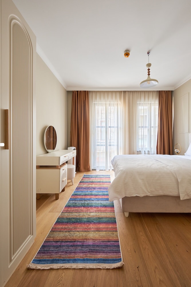 Taksim 360 Lagirio Residence