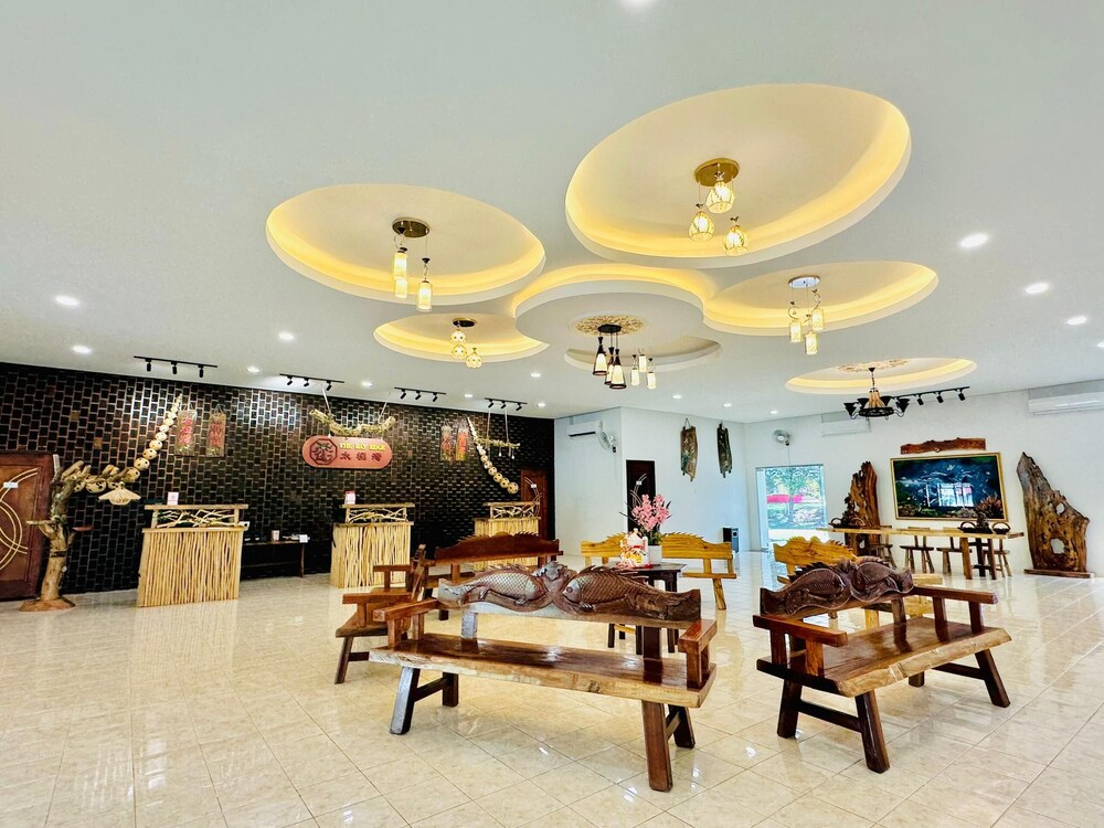 The Bay Edge Resort Kota Belud