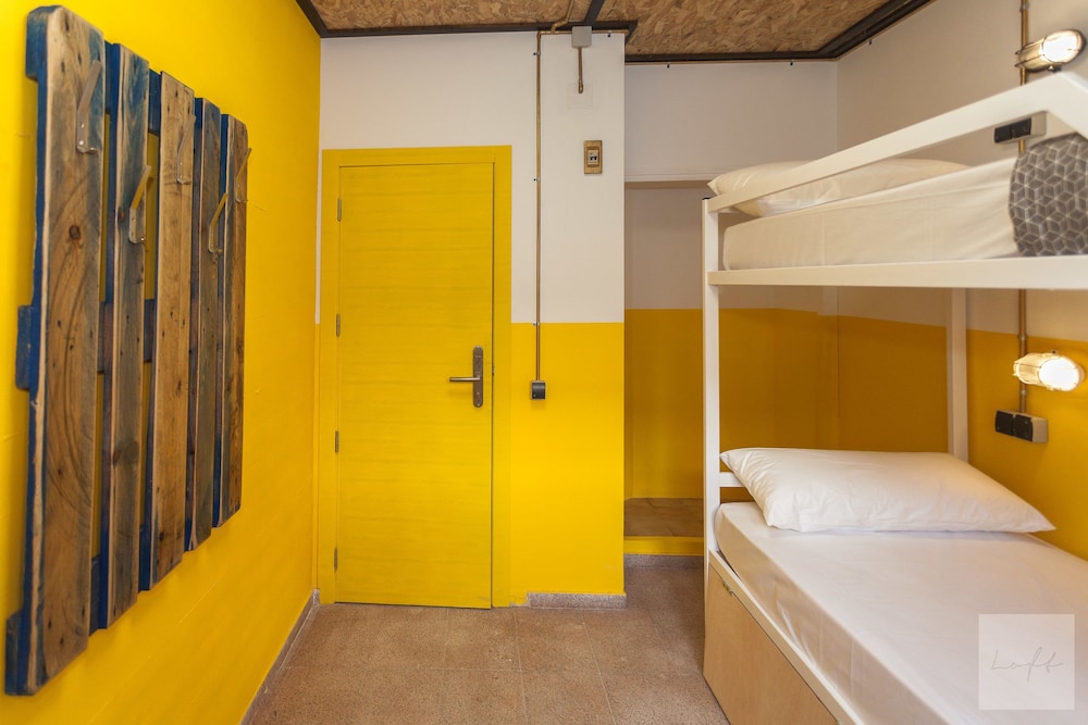 LOFT HOSTAL Group 43