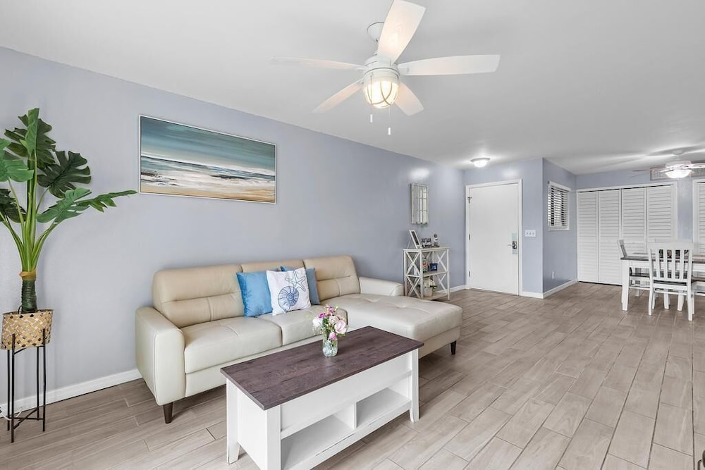 Sea Woods 211