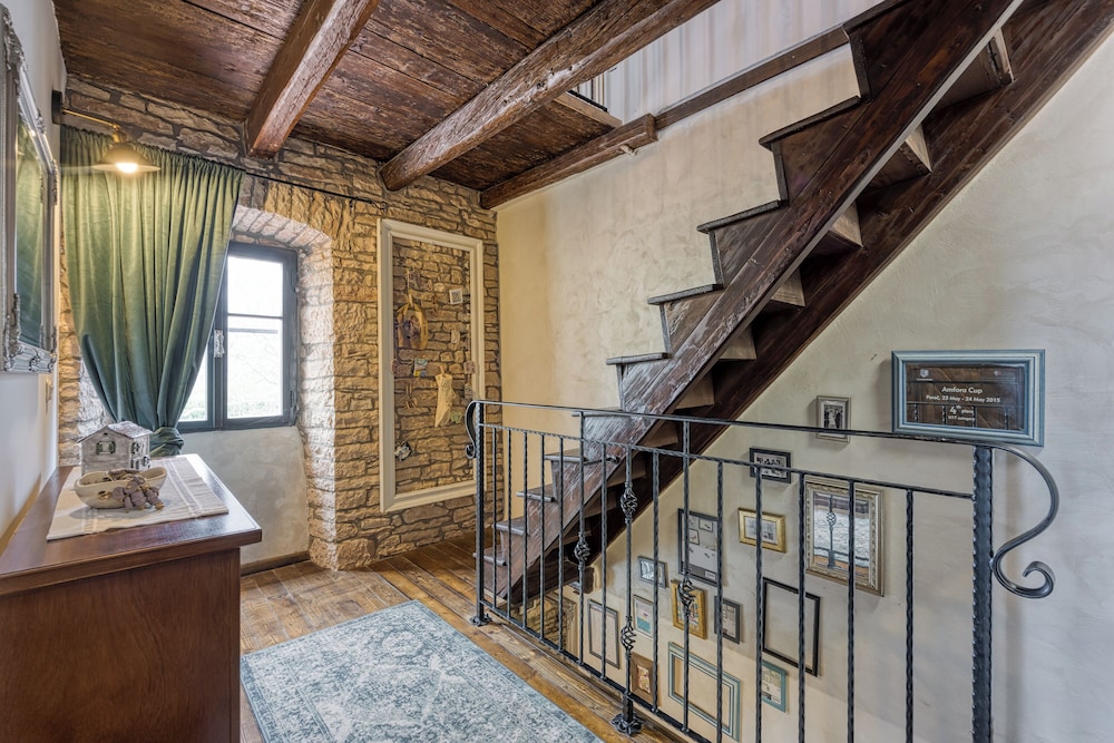 Villa Capadinka With Whirlpool
