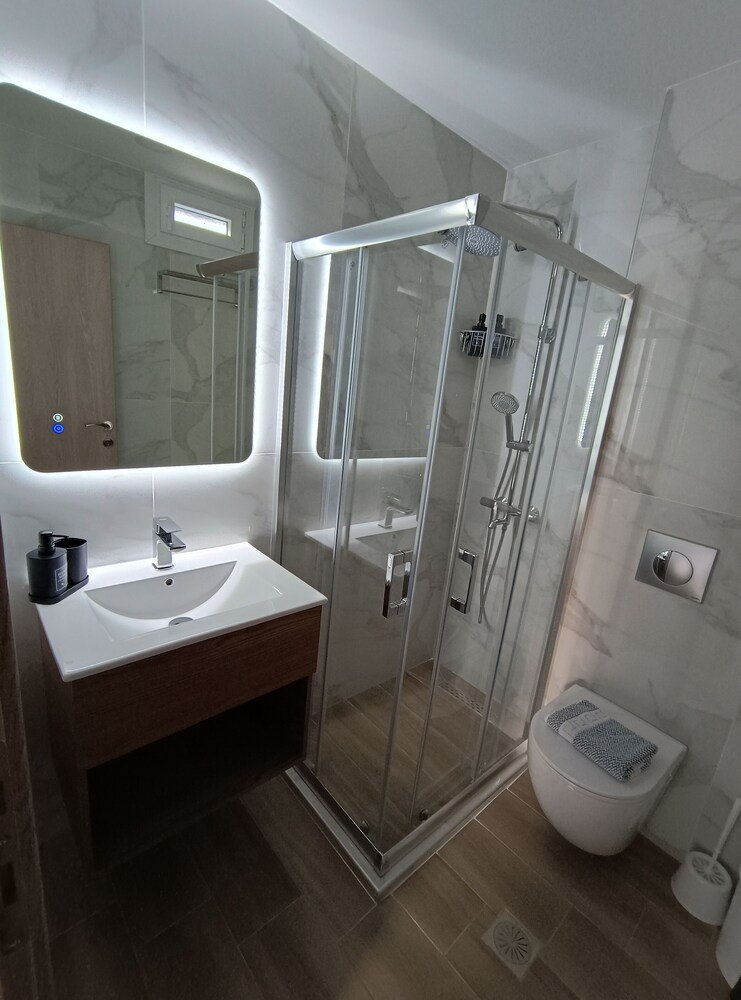 Nioplias Luxury Apartments Pefkohori