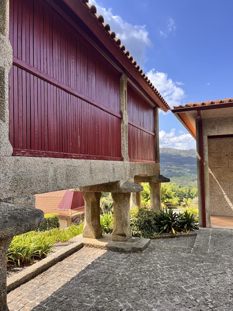 Nomad s Country - Cimo de Vila The Quiet Veranda