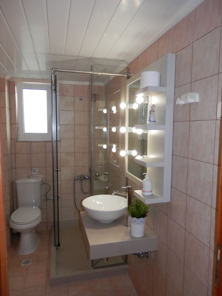 Elena Apartments