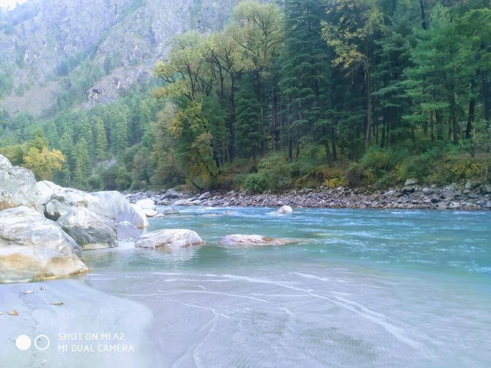 Highland Gojh Kasol - Hostel view 2