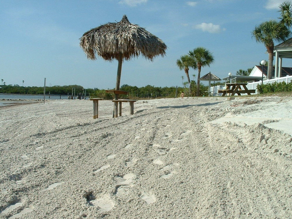 Bermuda Bay by Affordable Beach Condos