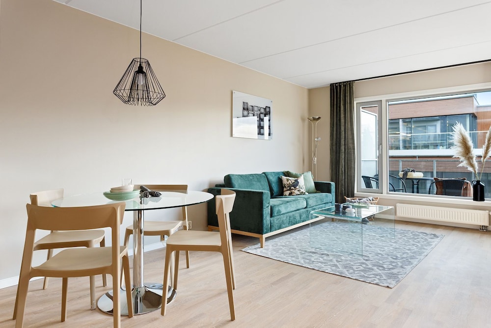 BJØRVIKA APARTMENTS, Teaterplassen, Oslo city center view 2