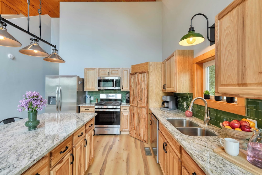 Hot Tub, Game Room & Views Near Downtown Gatlinburg Perfect Too by Avantstay