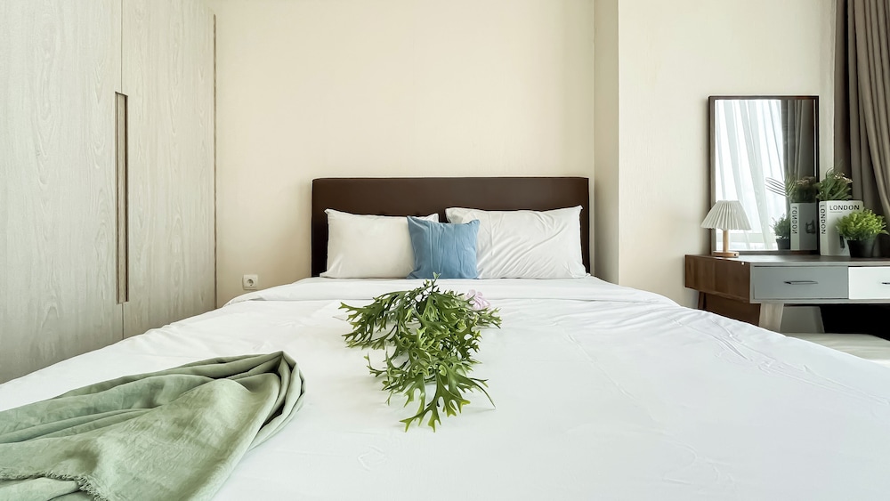 Comfort Living 2Br At Menteng Park Apartment