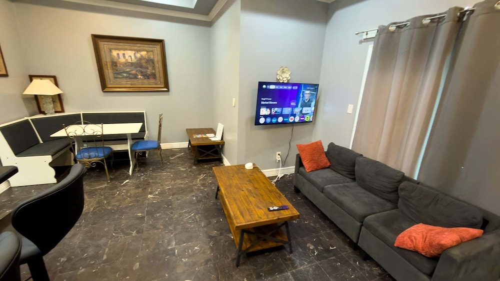 1st Floor Pool Affordable Near Beach 2 Bedroom Apts
