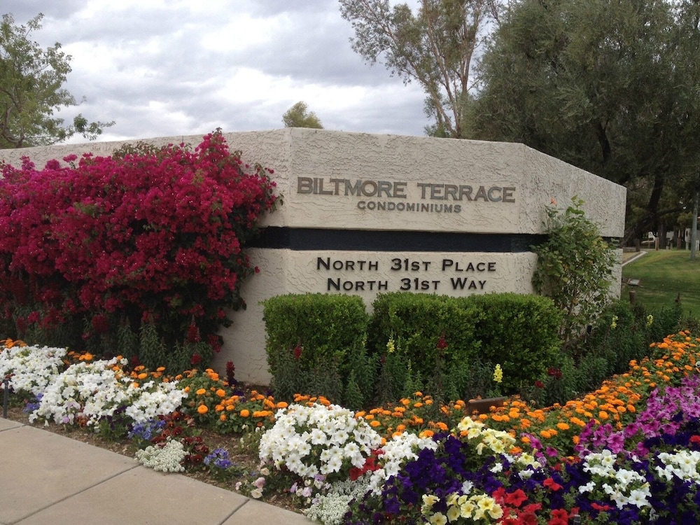 Stunning Golf And Water Views With Large Patio! Biltmore Terrace! 1 Bedroom Condo by RedAwning view 4