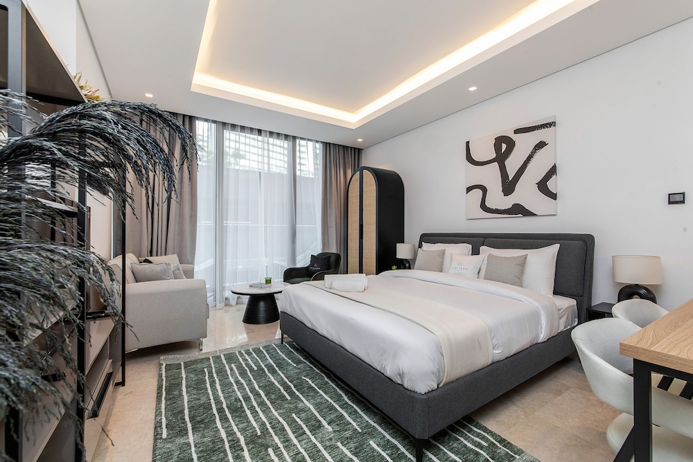 Designer Studio in Sterling Business Bay
