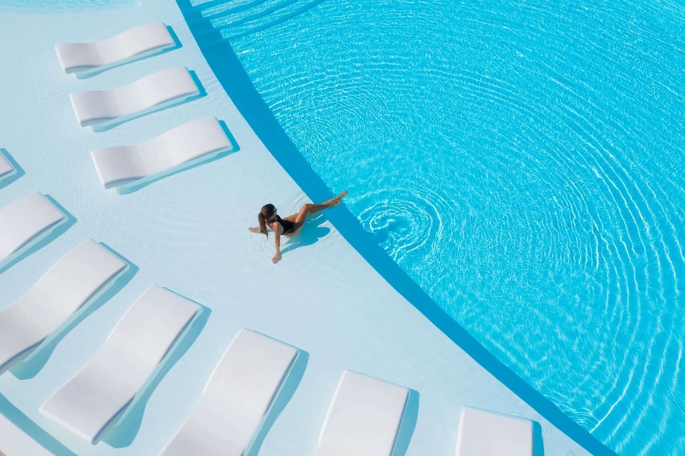 Nikki Beach Resort & Spa Dubai