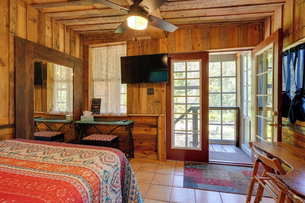 Glamping-style Cabin on 20-acre Farm Near Lutz!