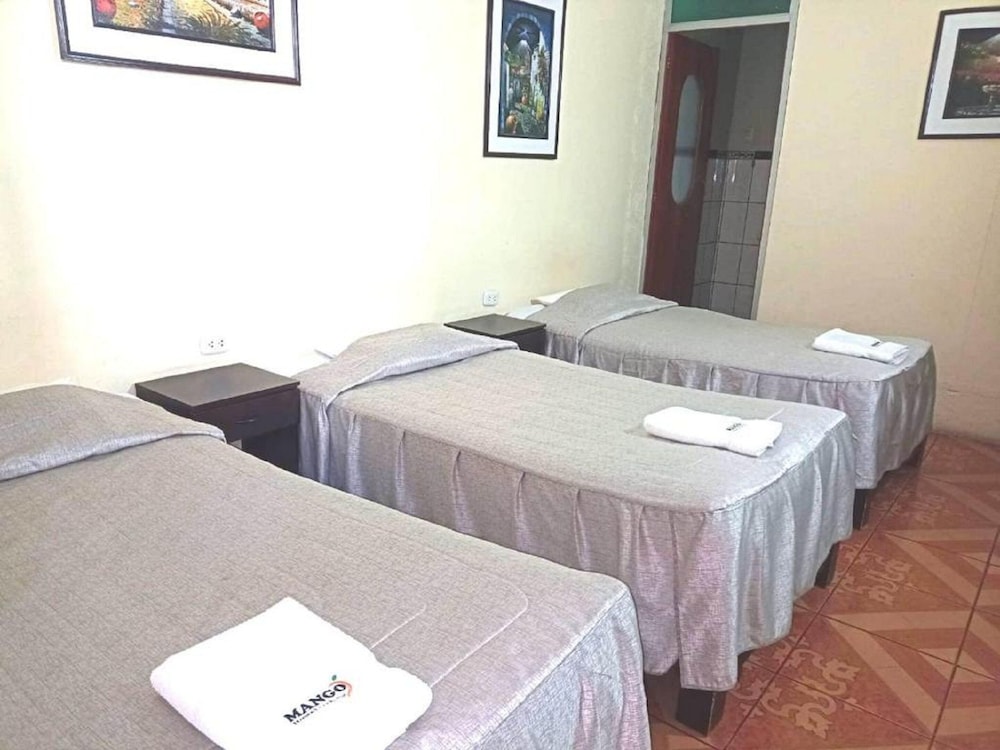 Mango Hostel Bed & Breakfast