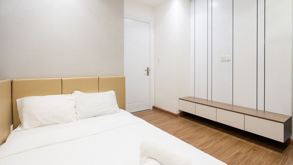 Landmark Apartment in Vinhomes Central Park